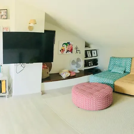 Appartement 2 Story, 5 Bedroom, 3 Bath Flat, Steps From The & Cliff Walk Llafranc